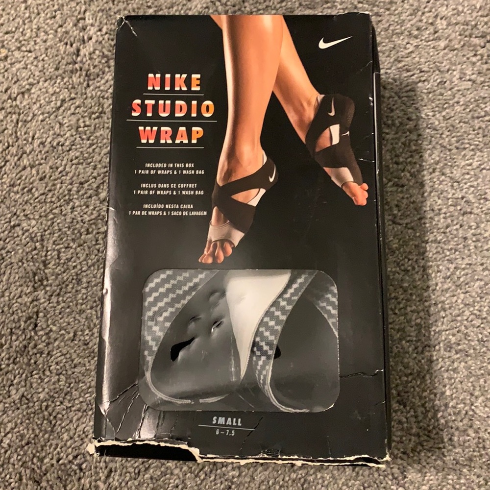 Nike Studio Wrap 2 PRT
